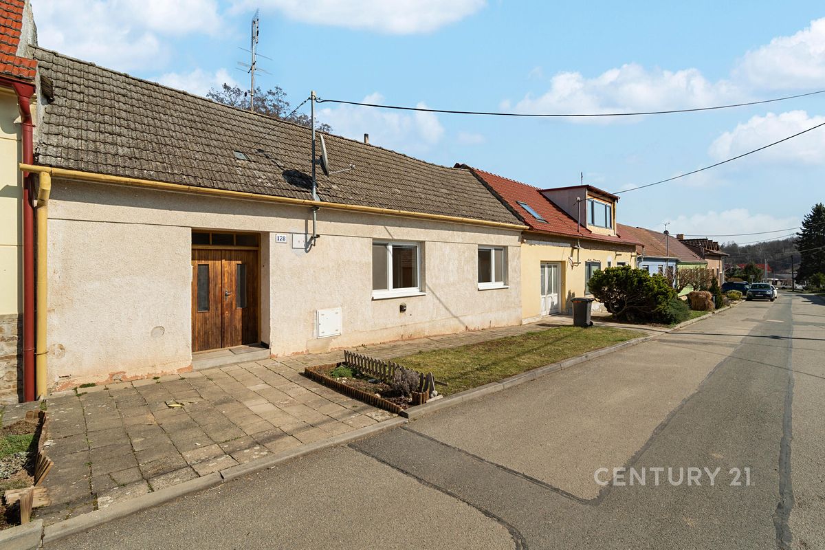 Prodej rodinného domu 124 m², pozemek 737 m²